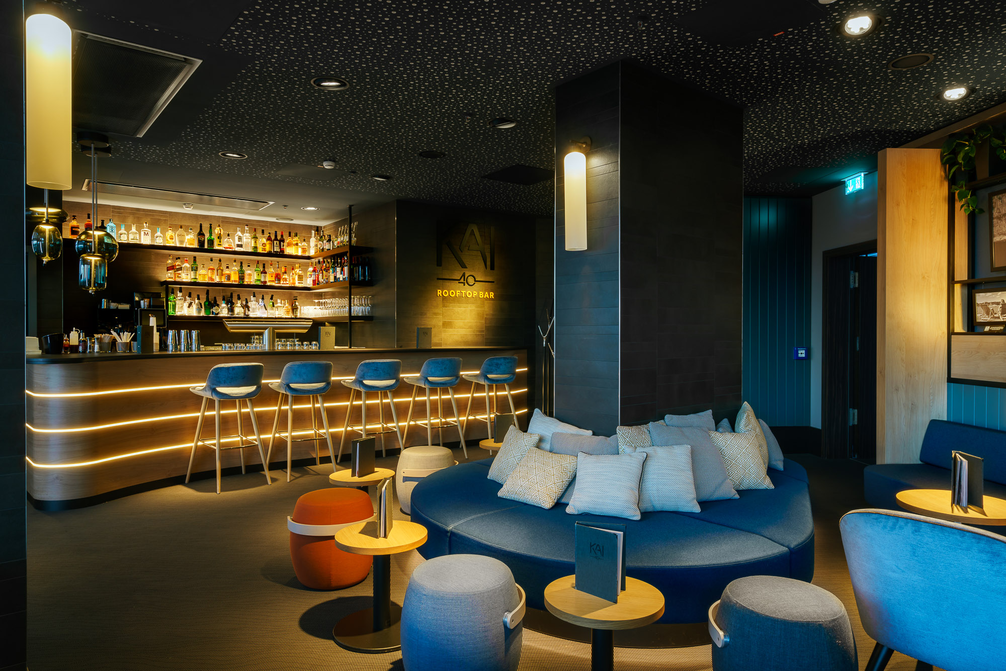 MI_Rad_RooftopBar_21